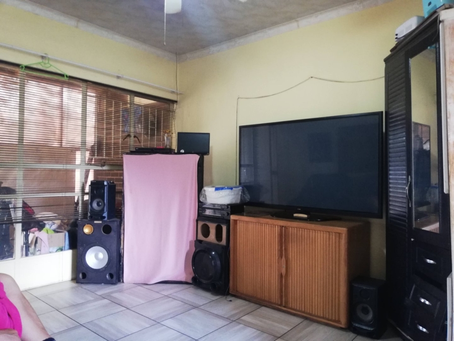 1 Bedroom Property for Sale in Randlespark North West